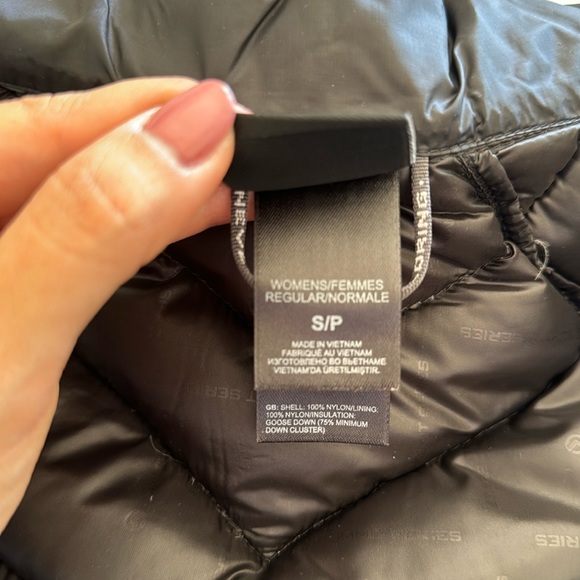 Black North Face Summit Series Puffer Down Vest Size S - Picture 6 of 7